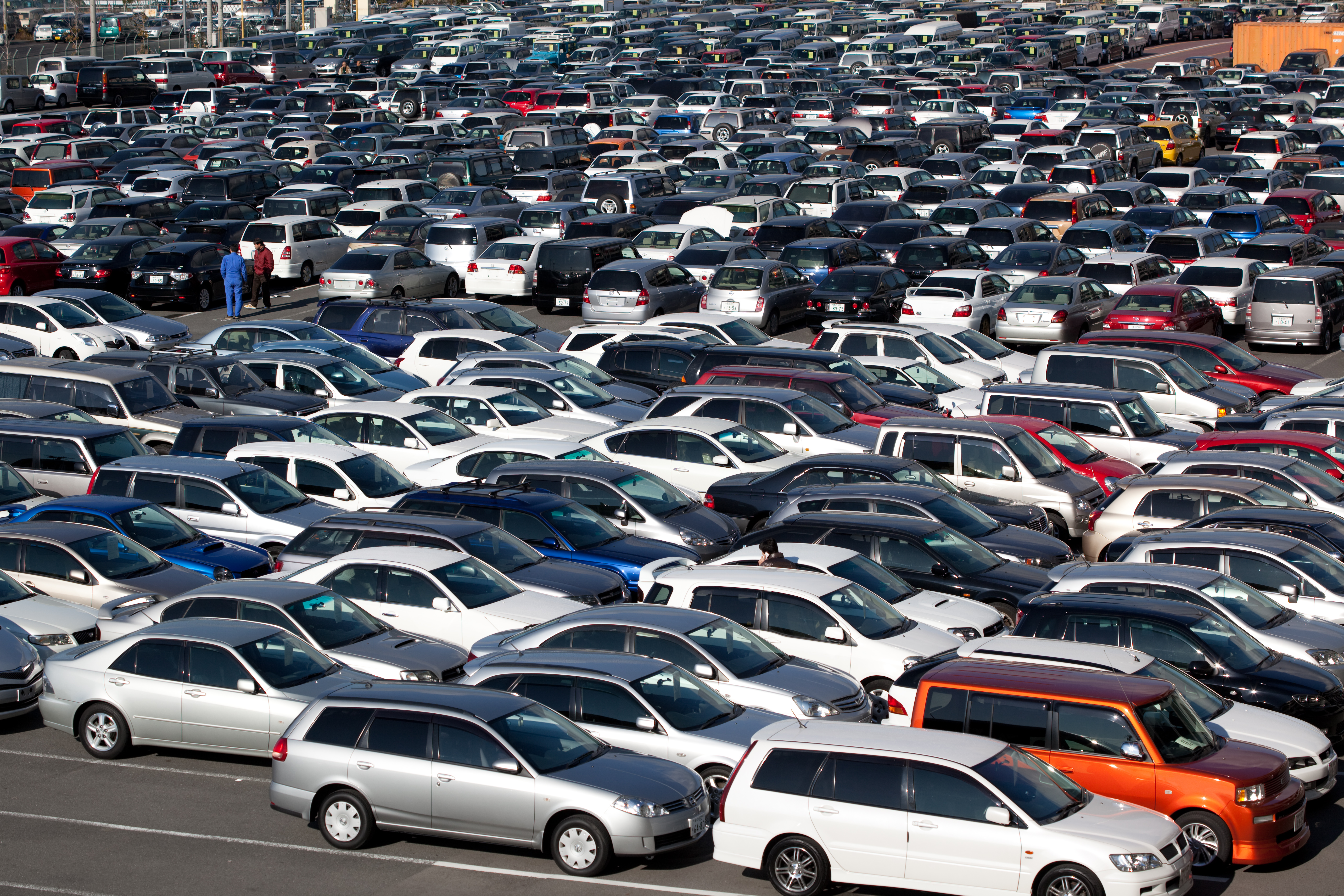 Nashville International Airport parking lot packed with vehicles.